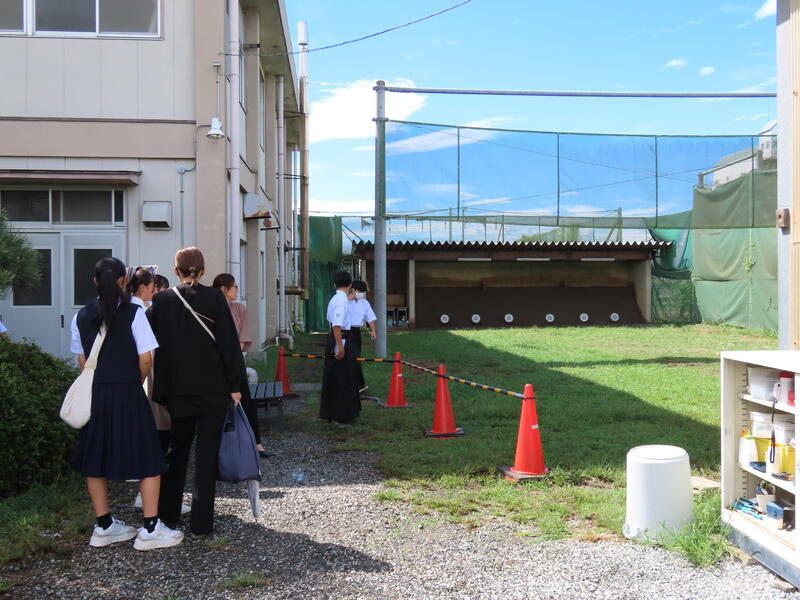 部活動見学（弓道部）