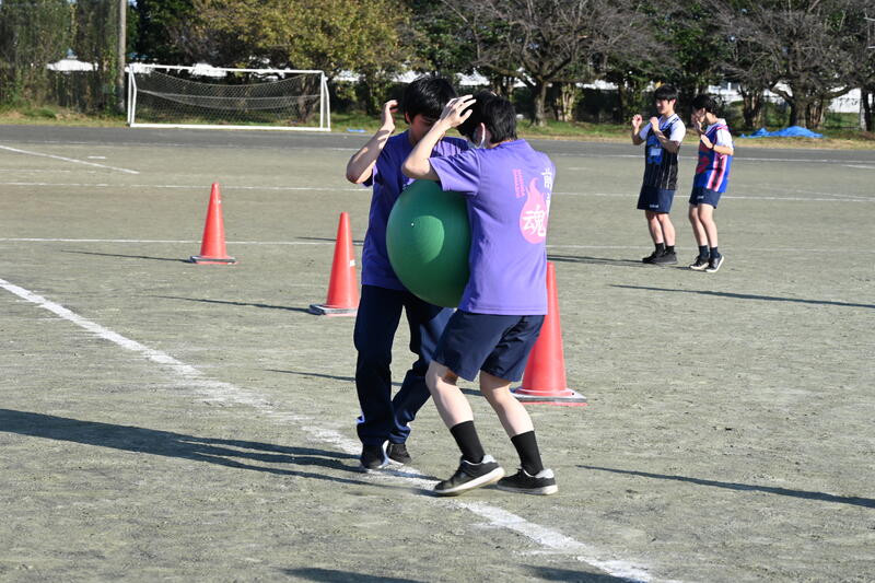 バランスボール運び
